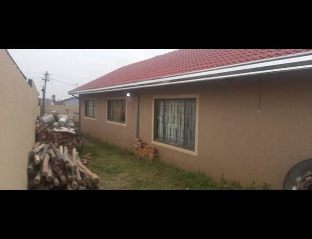 3 BEDROOM HOUSE FOR SALE IN DOBSONVILLE